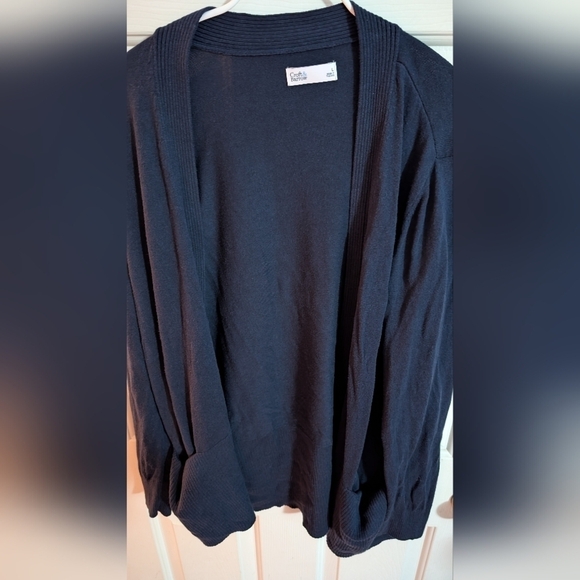Croft And Barrow Women's Cardigan Size L Navy (EUC) - Picture 9 of 12